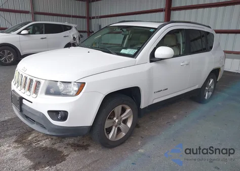 2014 Jeep Compass Latitude z USA, uszkodzony, nr VIN 1C4NJDEB7ED622387